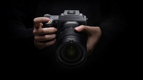 Hasselblad X2D II 100C: A New Standard in Medium Format Photography
