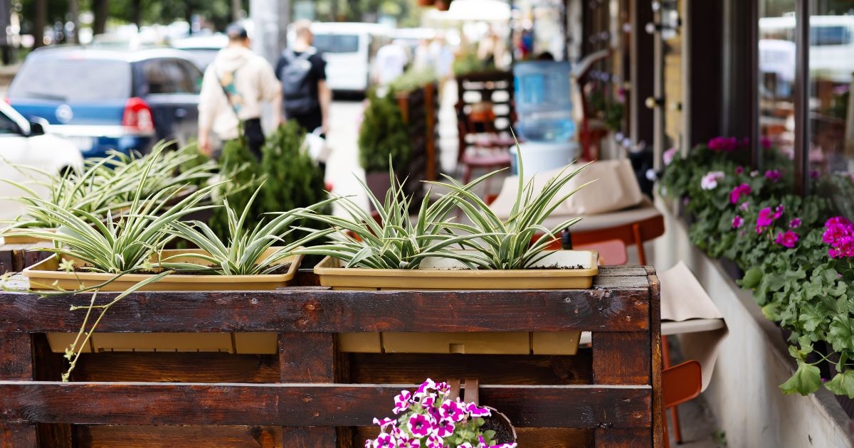 Best Outdoor Patios in Oshawa 