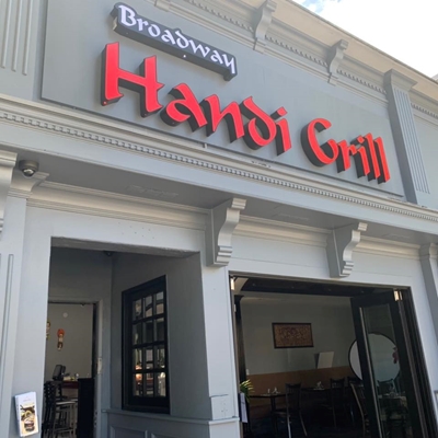 Handi Grill logo