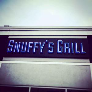 Snuffy's Grill logo